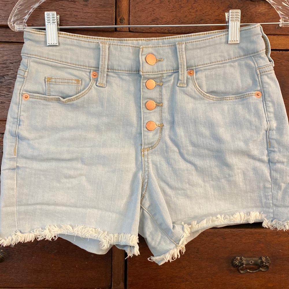 Universal thread denim shorts size 2/26